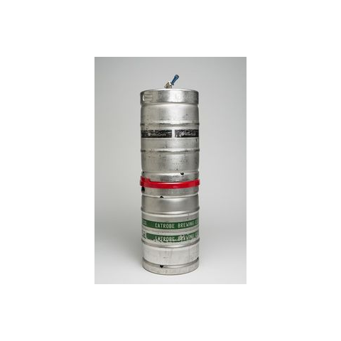 KEG Stacker in gebruik in de bierkelder