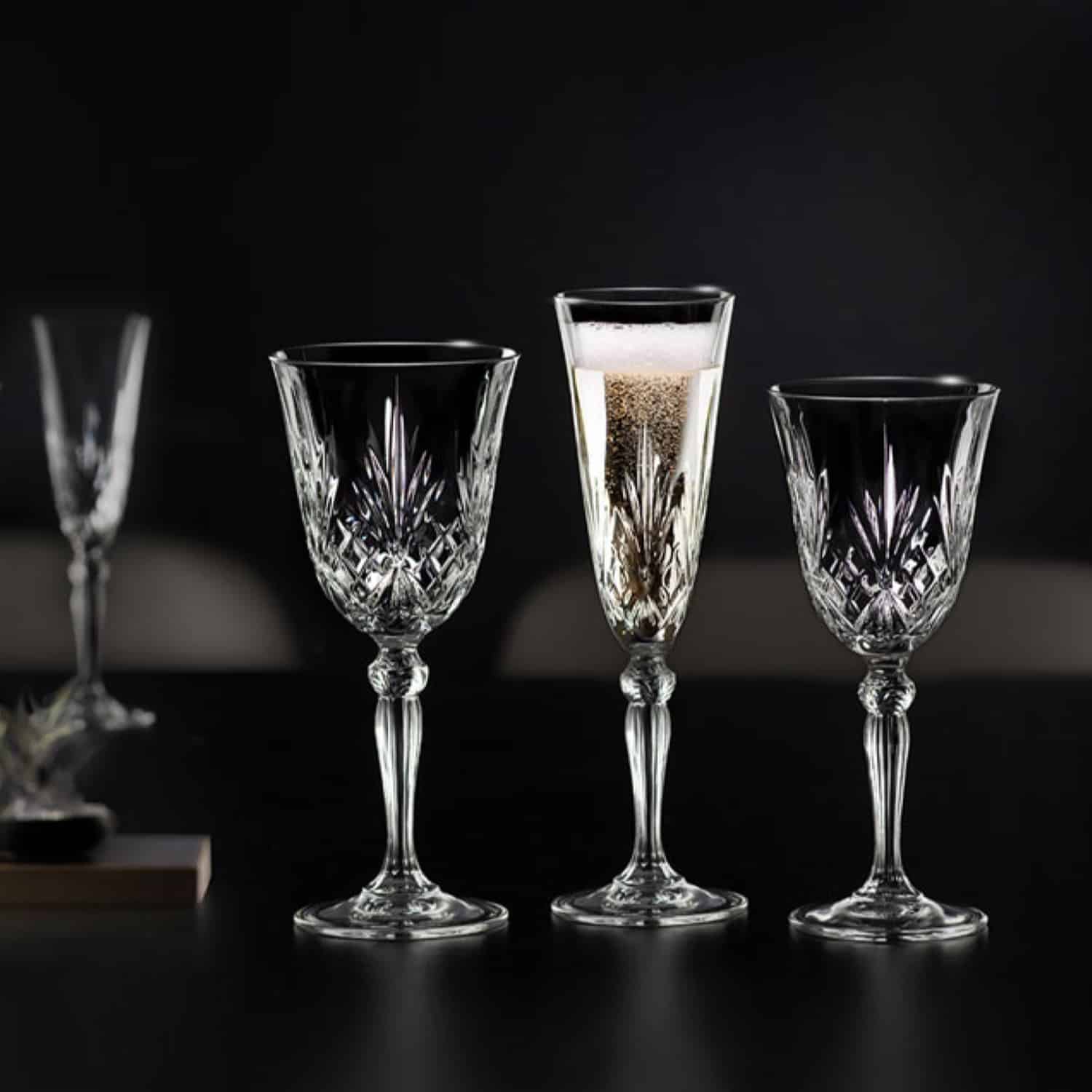 RCR Melodia Glazenset 18 - Delig (Wijnglazen - Champagneglazen - Tumblers) - Glazen.nl