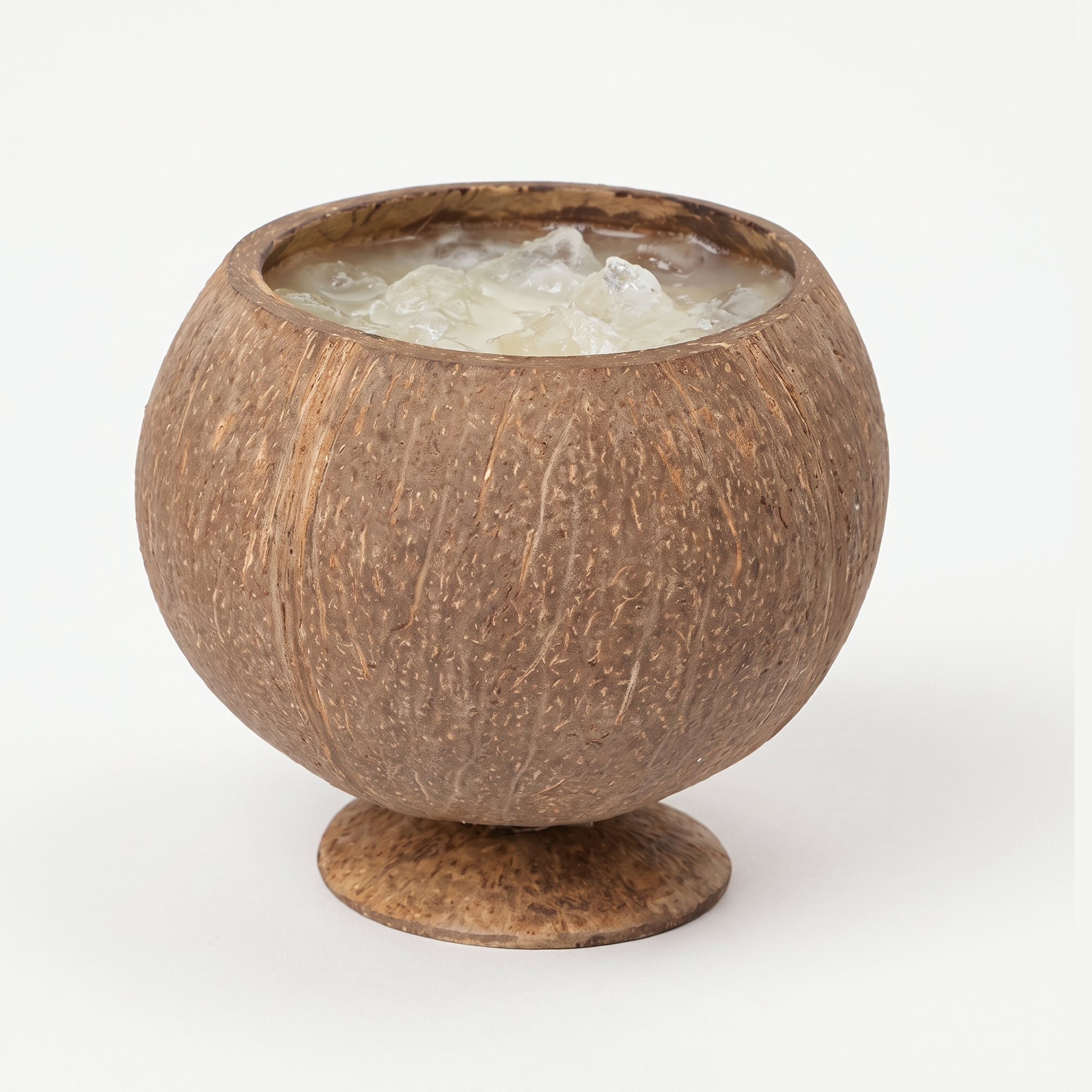 Tiki Coconut Natural gevuld op gebroken witte achtergrond