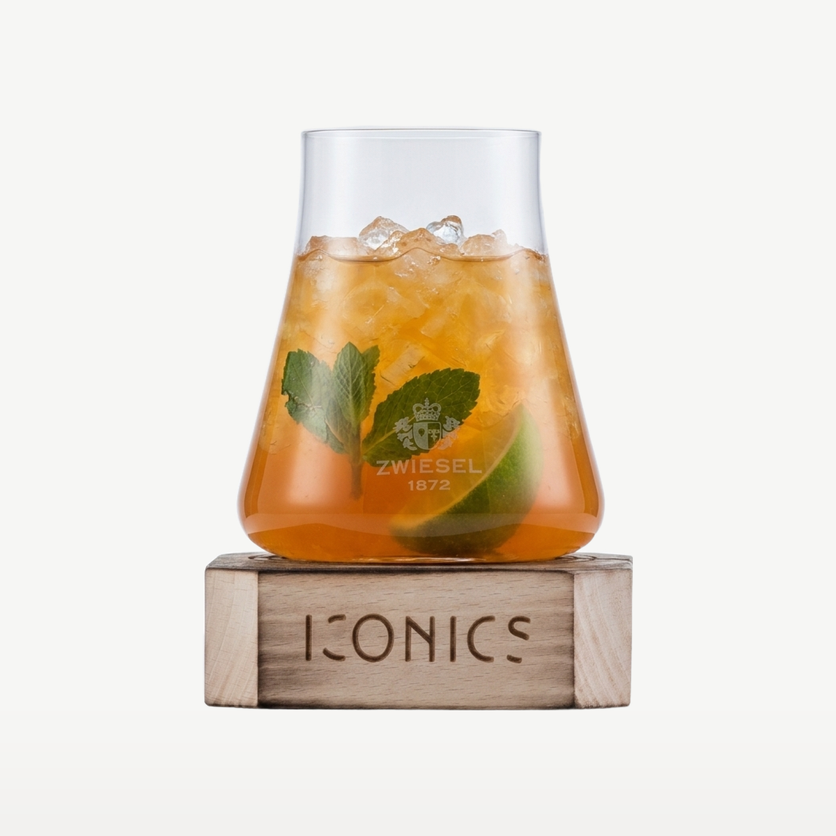 Zwiesel Glas Iconics Tumbler 62,2 Cl met Houten Voet - Glazen.nl
