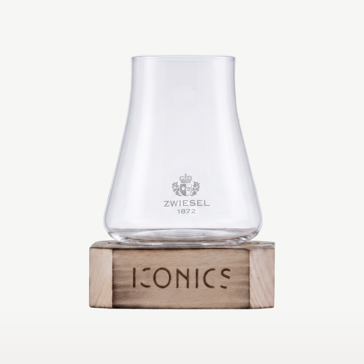 Zwiesel Glas Iconics Tumbler 62,2 Cl met Houten Voet - Glazen.nl