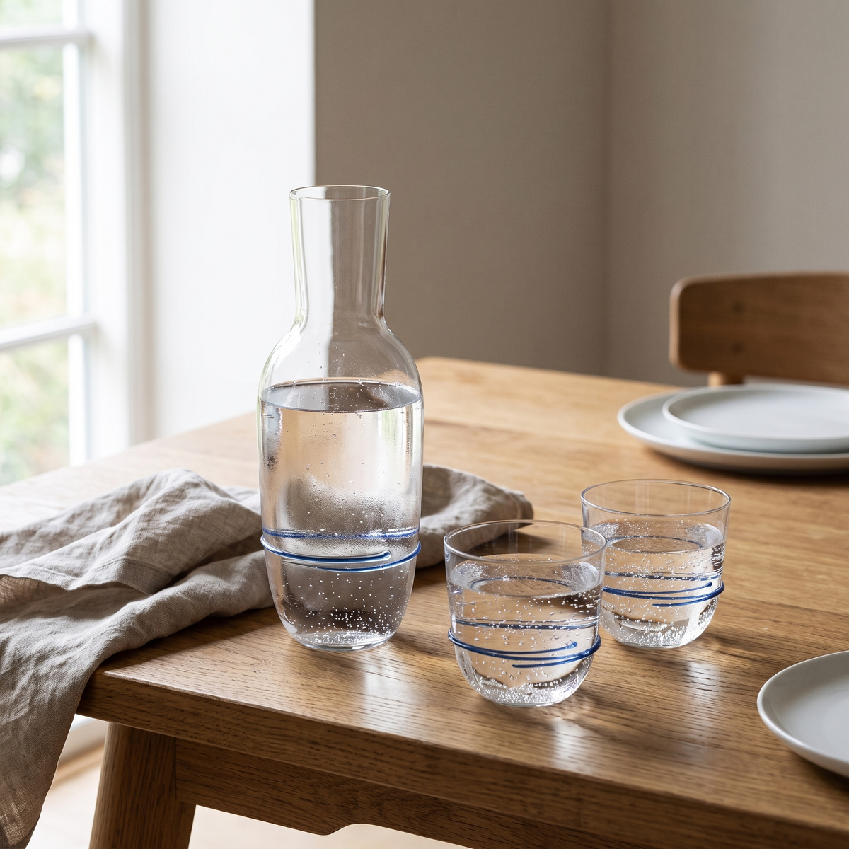Zwiesel Glas Aura set op een eikenhouten eettafel