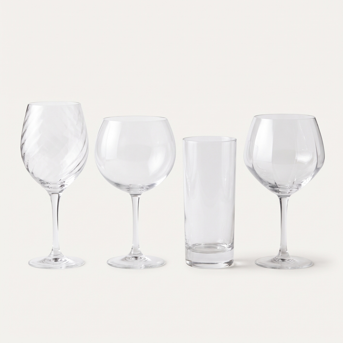 Luigi Bormioli Ginglas Selection met vier lege gin tonic glazen
