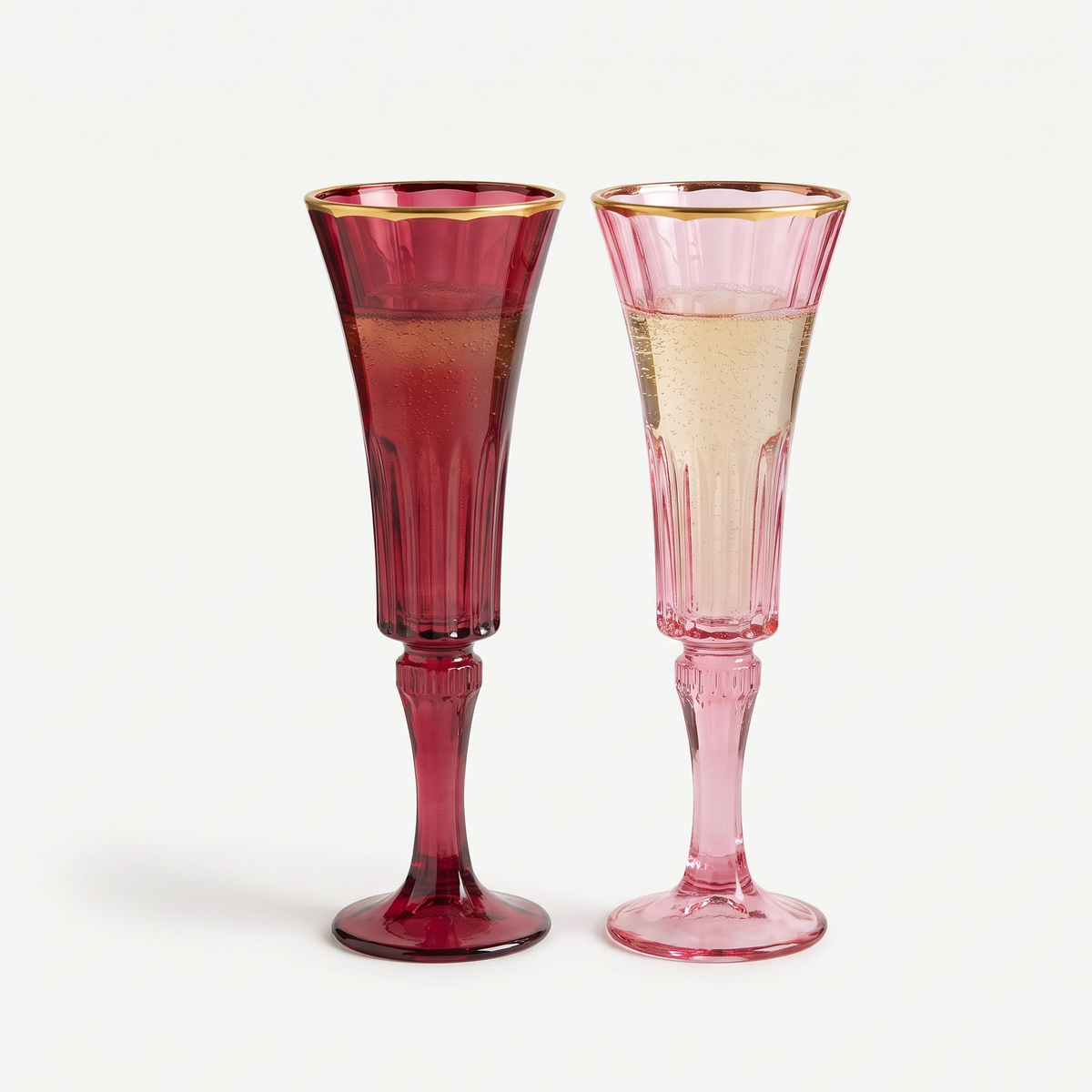 J-Line Champagneglas Reliëf Gouden Rand Klein Bordeaux/Lichtroze Assorti - 2 Stuks gevuld op gebroken witte achtergrond