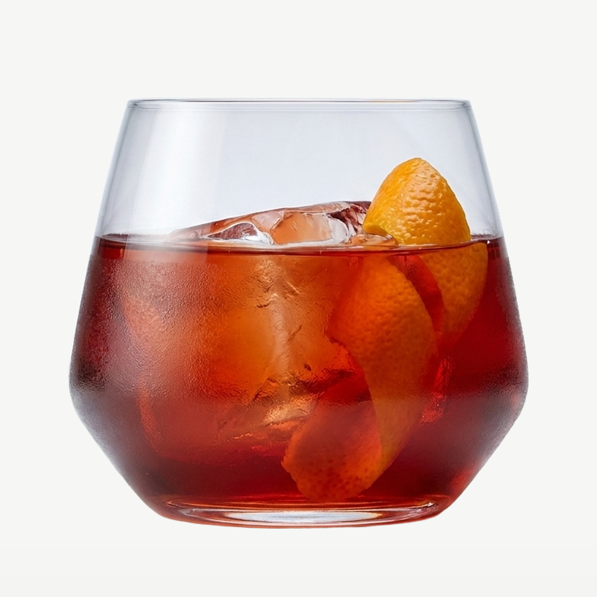 RCR Aria Tumbler 55 Cl gevuld met een cocktail op ijs