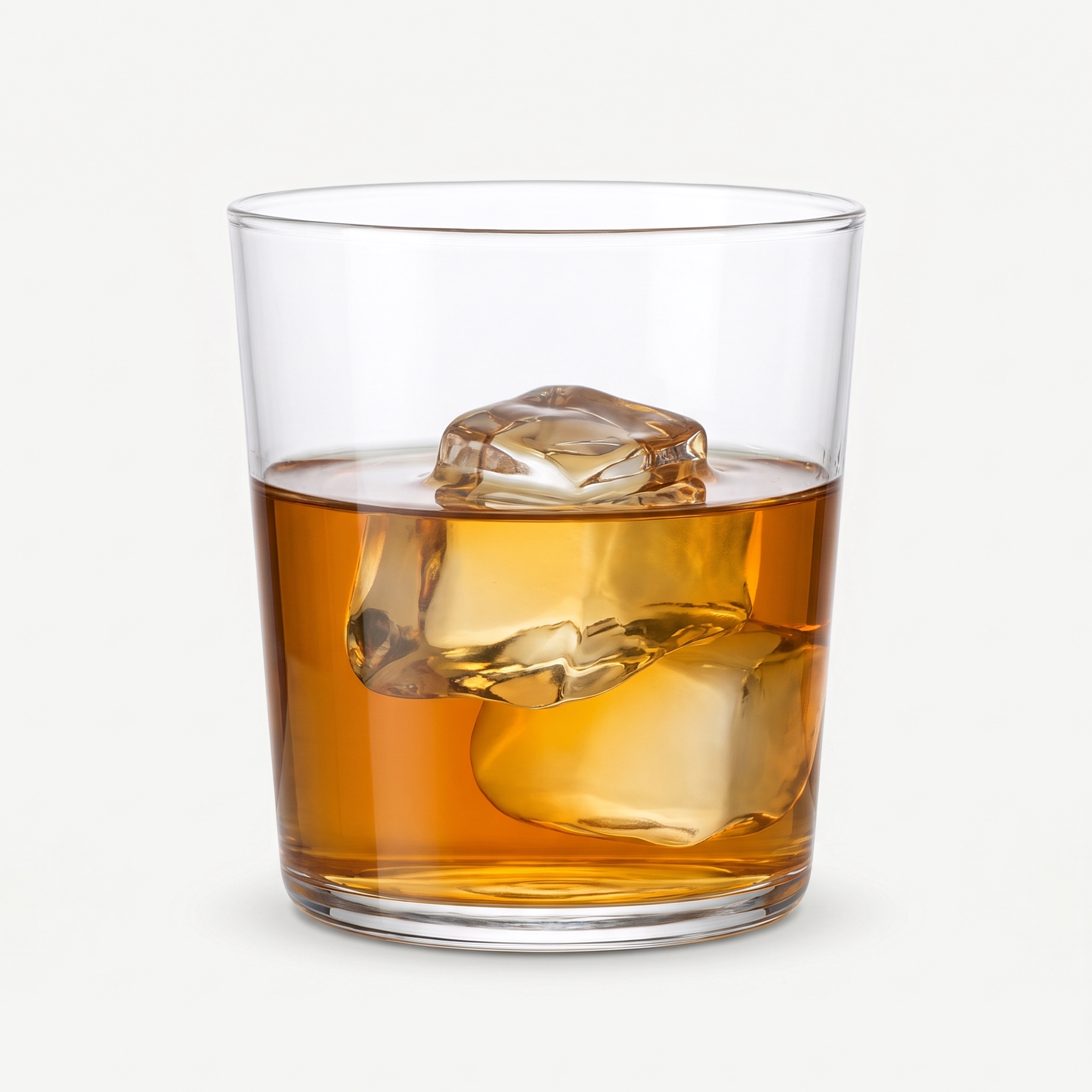 RCR Light Tumbler Dof 38 Cl gevuld met whisky en ijs
