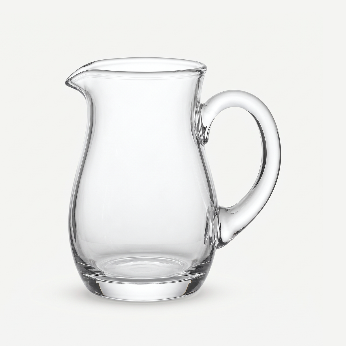 Schott Zwiesel Bistro Schenkkan 20 Cl - 6 Stuks leeg op gebroken witte achtergrond