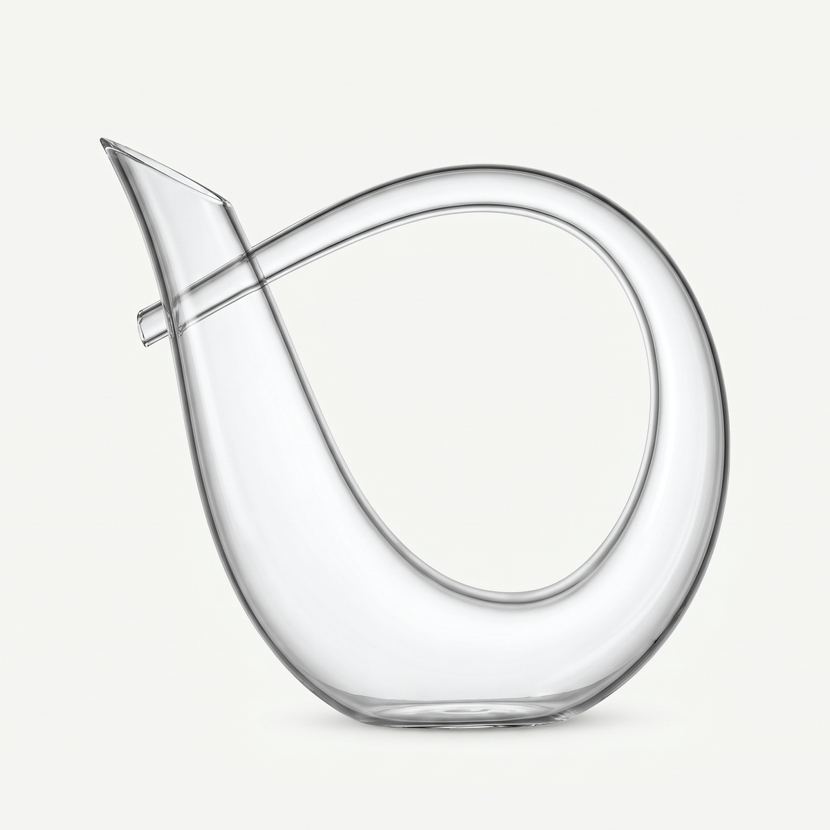 Zwiesel Glas Cirquo Decanteerkaraf 75 Cl leeg op gebroken witte achtergrond